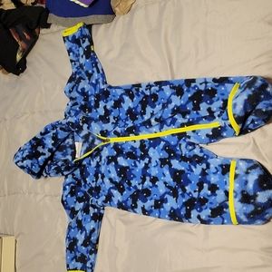 Columbia onsie with hood/footie cover